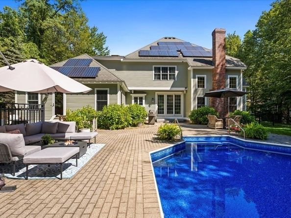 9 Auburn Rd, Millbury MA 01527