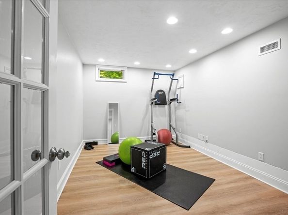 9 Auburn Rd, Millbury MA 01527