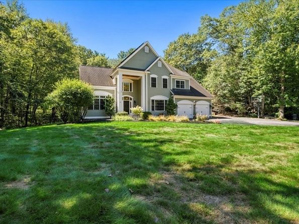 9 Auburn Rd, Millbury MA 01527
