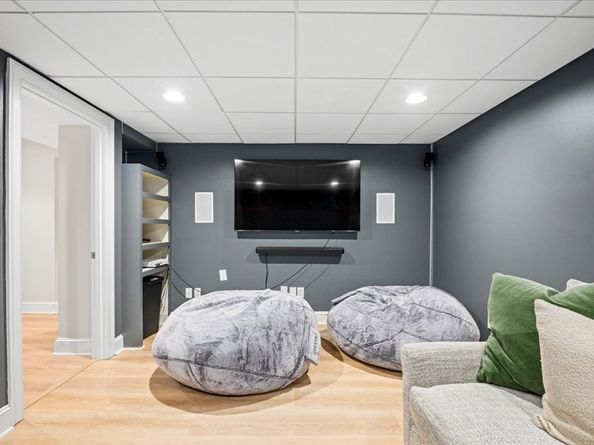 9 Auburn Rd, Millbury MA 01527