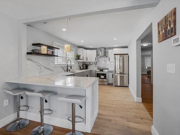 18 Bickford Ave, Revere MA 02151