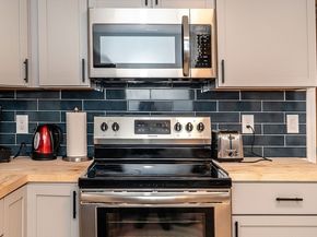18 Bickford Ave, Revere MA 02151