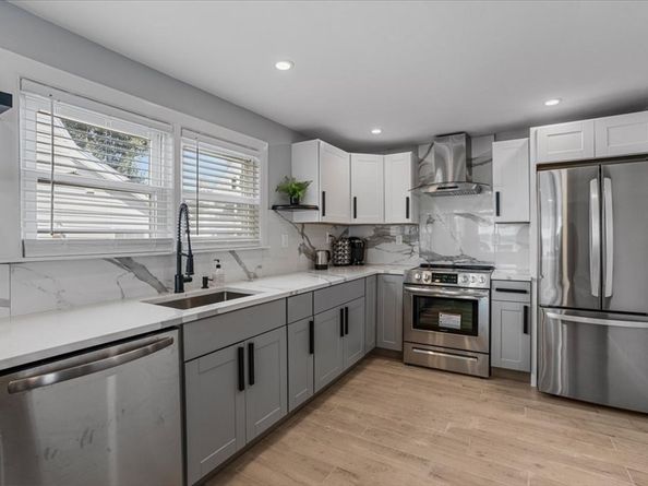 18 Bickford Ave, Revere MA 02151