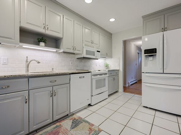 6 Westfield Dr., Holliston MA 01746