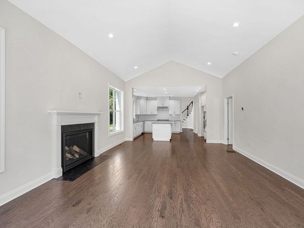 12 Hope Lane 14, Boxford MA 01921