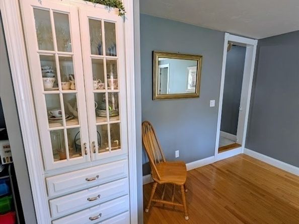10 Harrington Rd, Charlton MA 01507