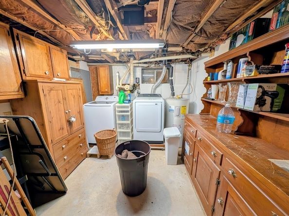 10 Harrington Rd, Charlton MA 01507