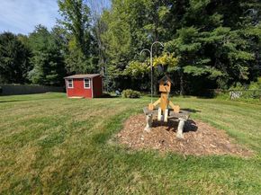 10 Harrington Rd, Charlton MA 01507