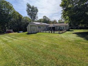 10 Harrington Rd, Charlton MA 01507
