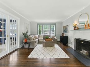 9 Rustic Rd, Stoneham MA 02180