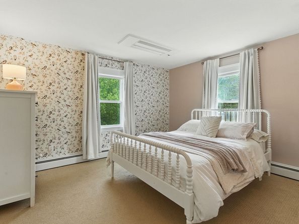 9 Rustic Rd, Stoneham MA 02180