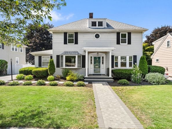 9 Rustic Rd, Stoneham MA 02180