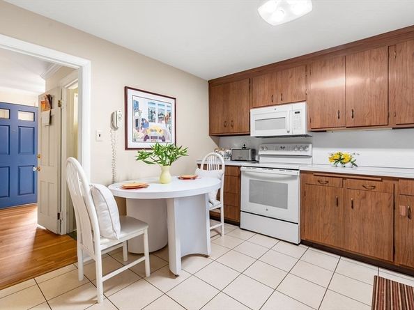30 Kings Beach Ter, Swampscott MA 01907
