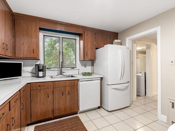 30 Kings Beach Ter, Swampscott MA 01907