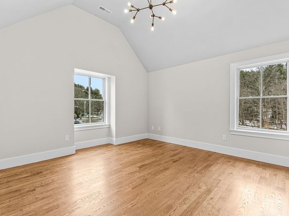 93 Seaver Street, Wellesley MA 02481