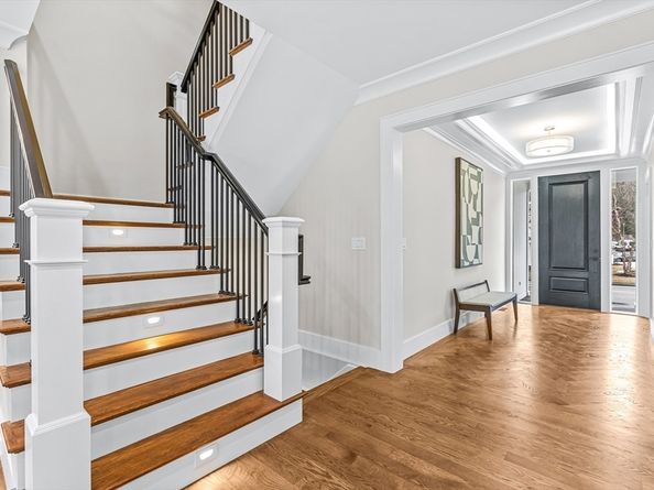 93 Seaver Street, Wellesley MA 02481