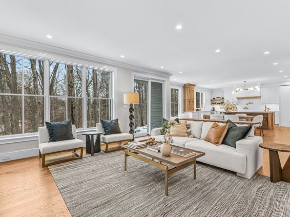 93 Seaver Street, Wellesley MA 02481