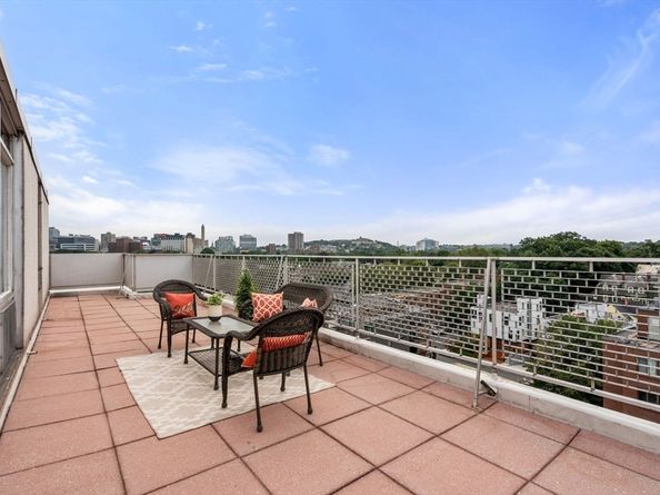 45 Longwood Ave PHA, Brookline MA 02446