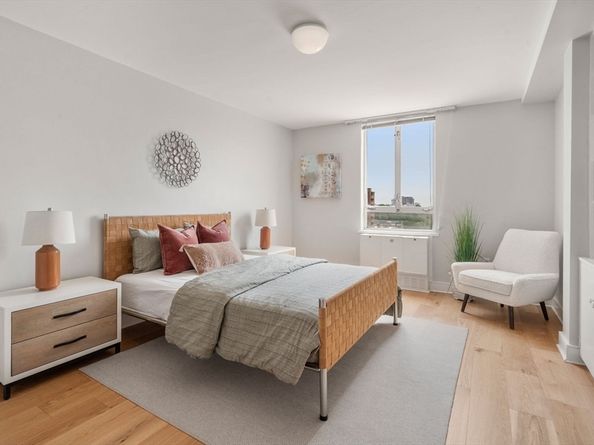 45 Longwood Ave PHA, Brookline MA 02446