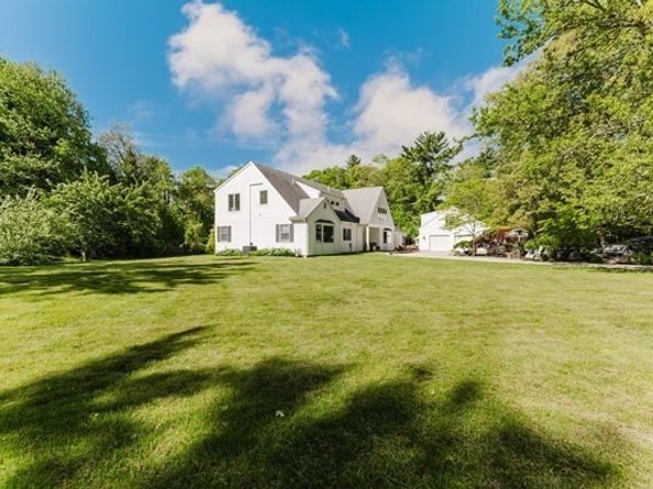22 Allen St, Marion MA 02738