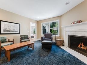 22 Allen St, Marion MA 02738