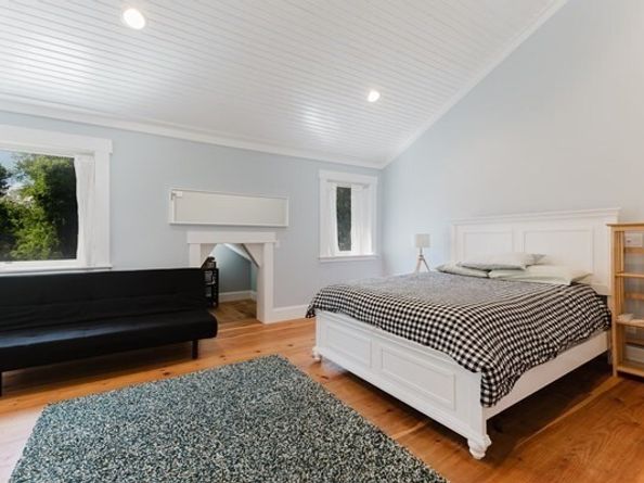 22 Allen St, Marion MA 02738