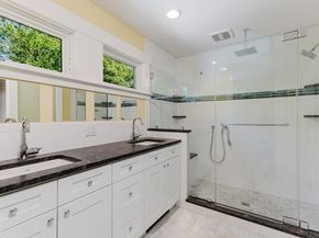 22 Allen St, Marion MA 02738