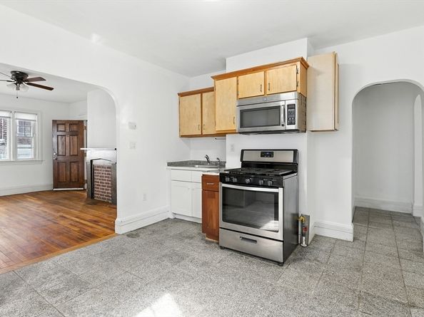 17 Suffolk St, Chelsea MA 02150