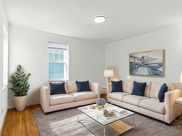 17 Suffolk St, Chelsea MA 02150