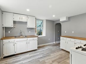 17 Suffolk St, Chelsea MA 02150