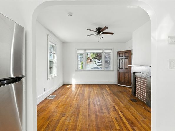 17 Suffolk St, Chelsea MA 02150