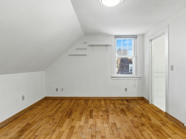 17 Suffolk St, Chelsea MA 02150