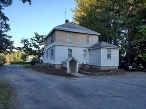 851 Lancaster St, Leominster MA 01453