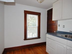 851 Lancaster St, Leominster MA 01453