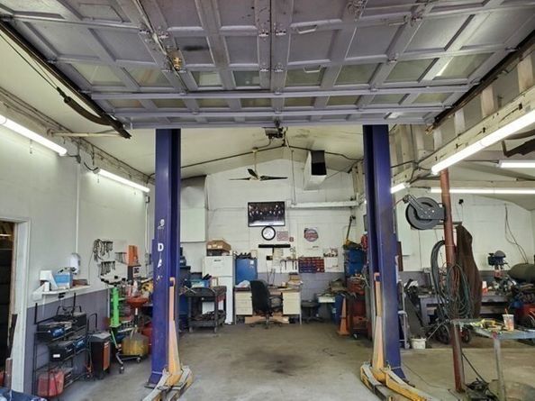 851 Lancaster St, Leominster MA 01453