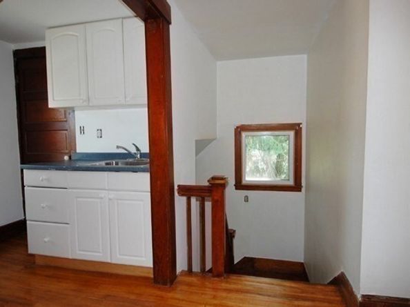 851 Lancaster St, Leominster MA 01453