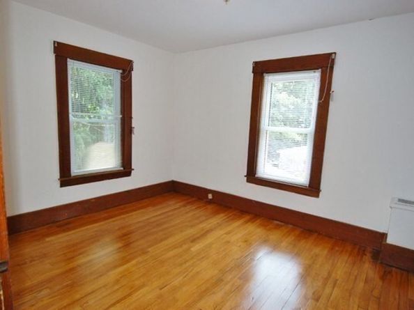 851 Lancaster St, Leominster MA 01453