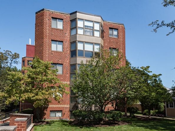 975 Massachusetts Ave 102, Arlington MA 02476