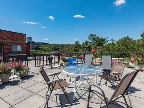 975 Massachusetts Ave 102, Arlington MA 02476