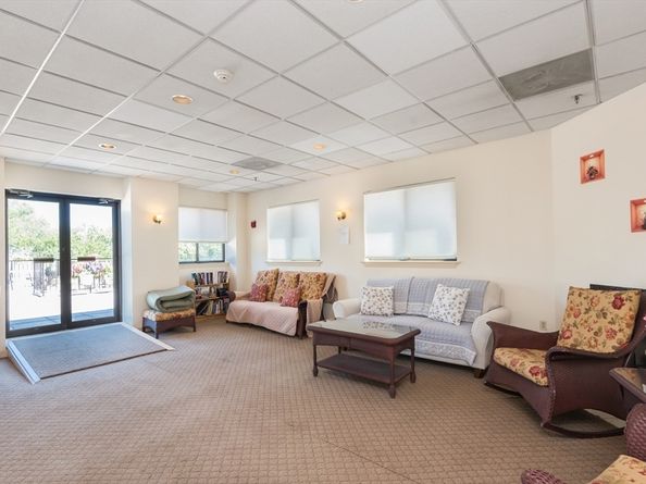 975 Massachusetts Ave 102, Arlington MA 02476