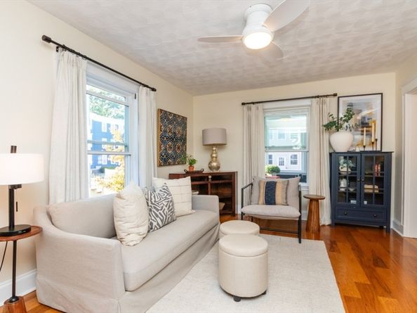 33 Pierce Ave, Boston MA 02122