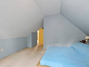 18 Brown St, Leicester MA 01611