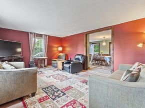 18 Brown St, Leicester MA 01611