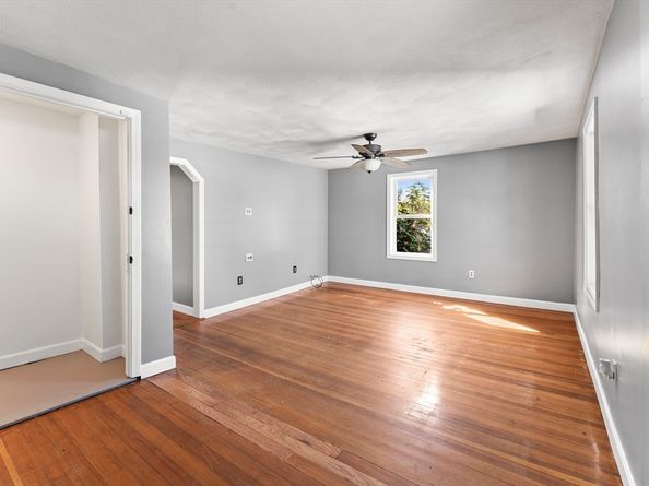 211 Burrill St, Swampscott MA 01907