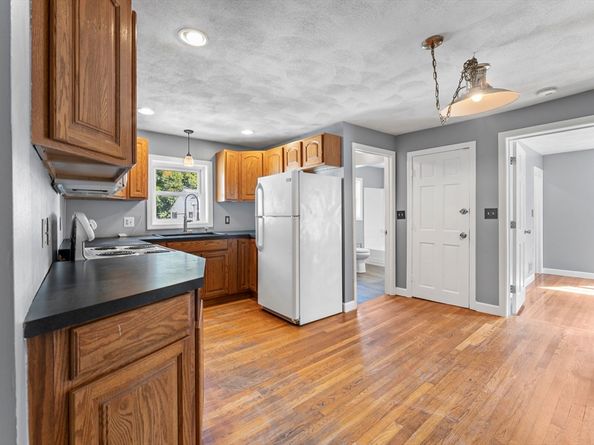 211 Burrill St, Swampscott MA 01907