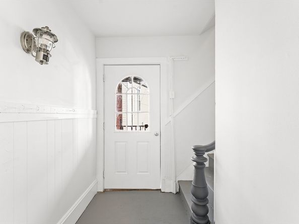 211 Burrill St, Swampscott MA 01907