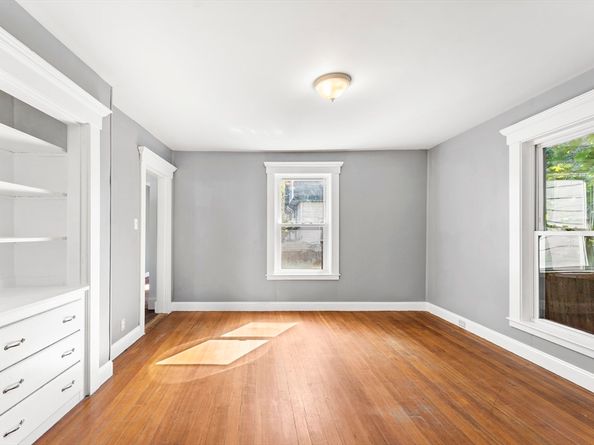 211 Burrill St, Swampscott MA 01907
