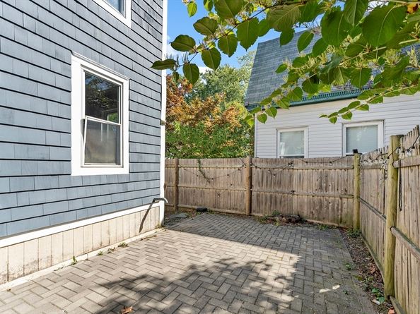 211 Burrill St, Swampscott MA 01907
