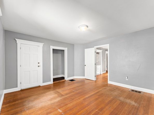211 Burrill St, Swampscott MA 01907