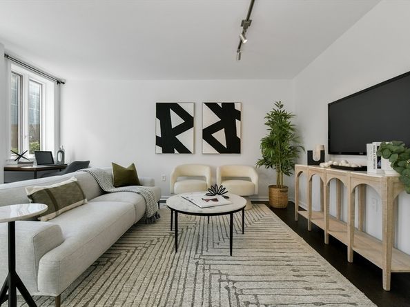 10 Rogers St 308, Cambridge MA 02142